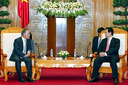 Prime Minister receives outgoing Japanese ambassador  - ảnh 1